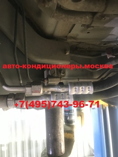 Митсубиси Паджеро 4 ремонт трубок заднего контура кондиционера