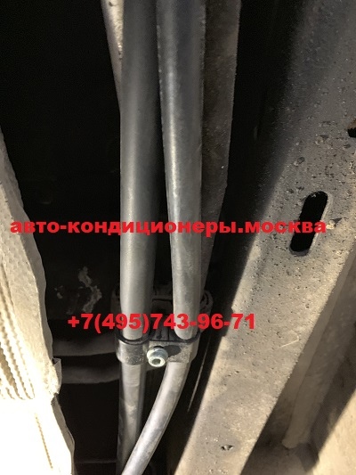 Замена задних трубок заднего контура кондиционера Фольксваген Мультивен
