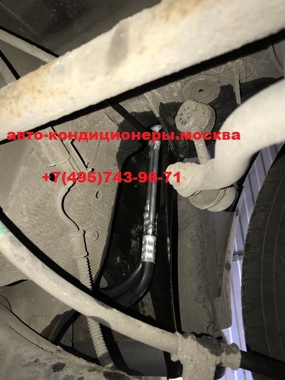 Хендай Гранд Старекс замена трубок заднего контура кондиционера